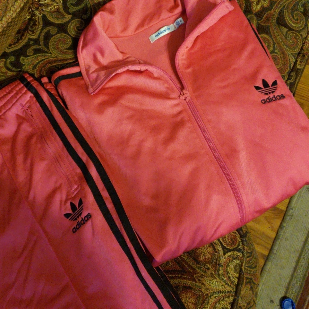 Adidas sweat suit